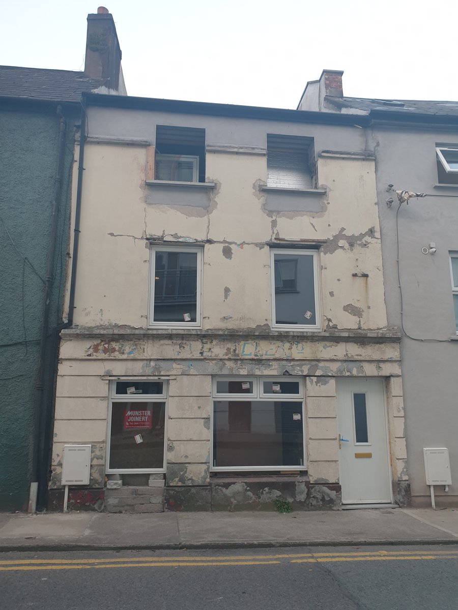 previously the Mayflower Chinese take awayleft (2014) & top right (2017) are  @googlemaps bottom right is nowclearly refurb, conversion work delayed at some stage, hopefully be someones home Cork city centre very soonNo. 121  #regeneration  #vacancy  #wellbeing  #HousingForAll