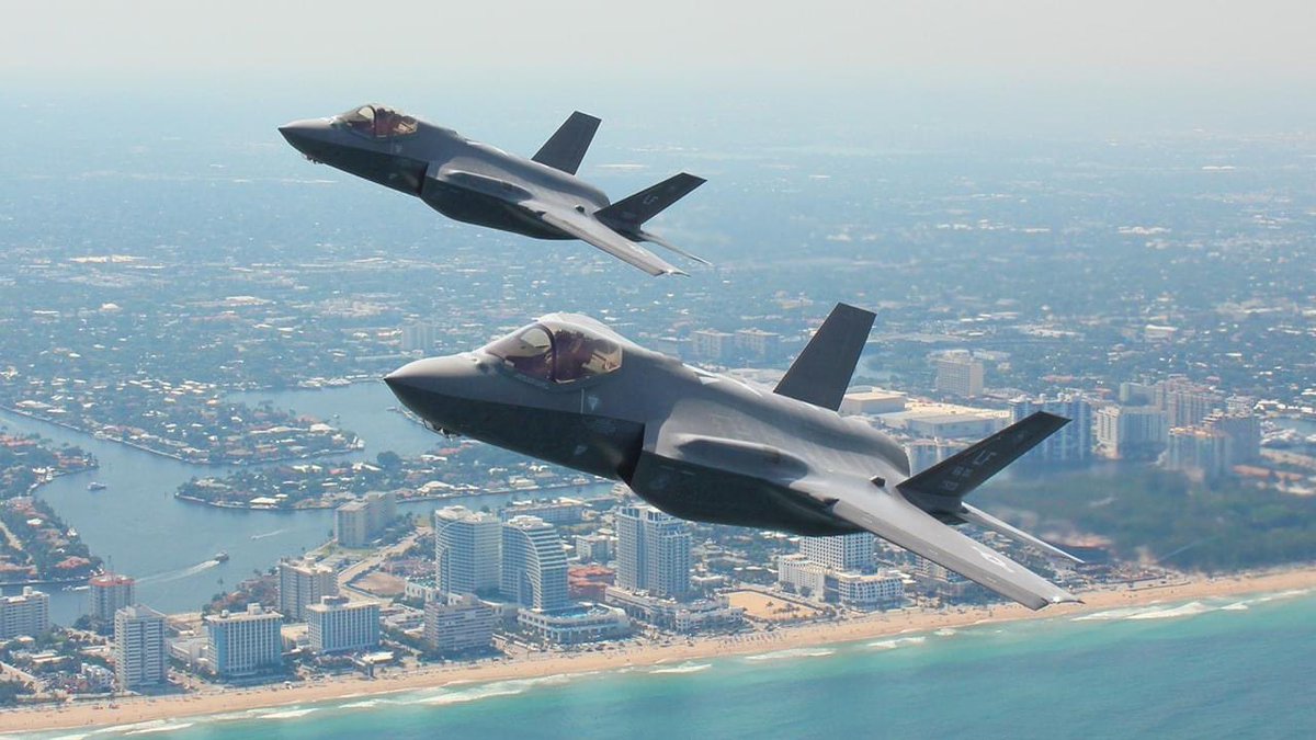 In less than six weeks, the #FortLauderdaleAirShow returns featuring the #F35DemoTeam! Will you be there on the beach Nov 21-22?!?! Save 30% on Tickets thru Monday! Pick out your spot: bit.ly/FLASTickets