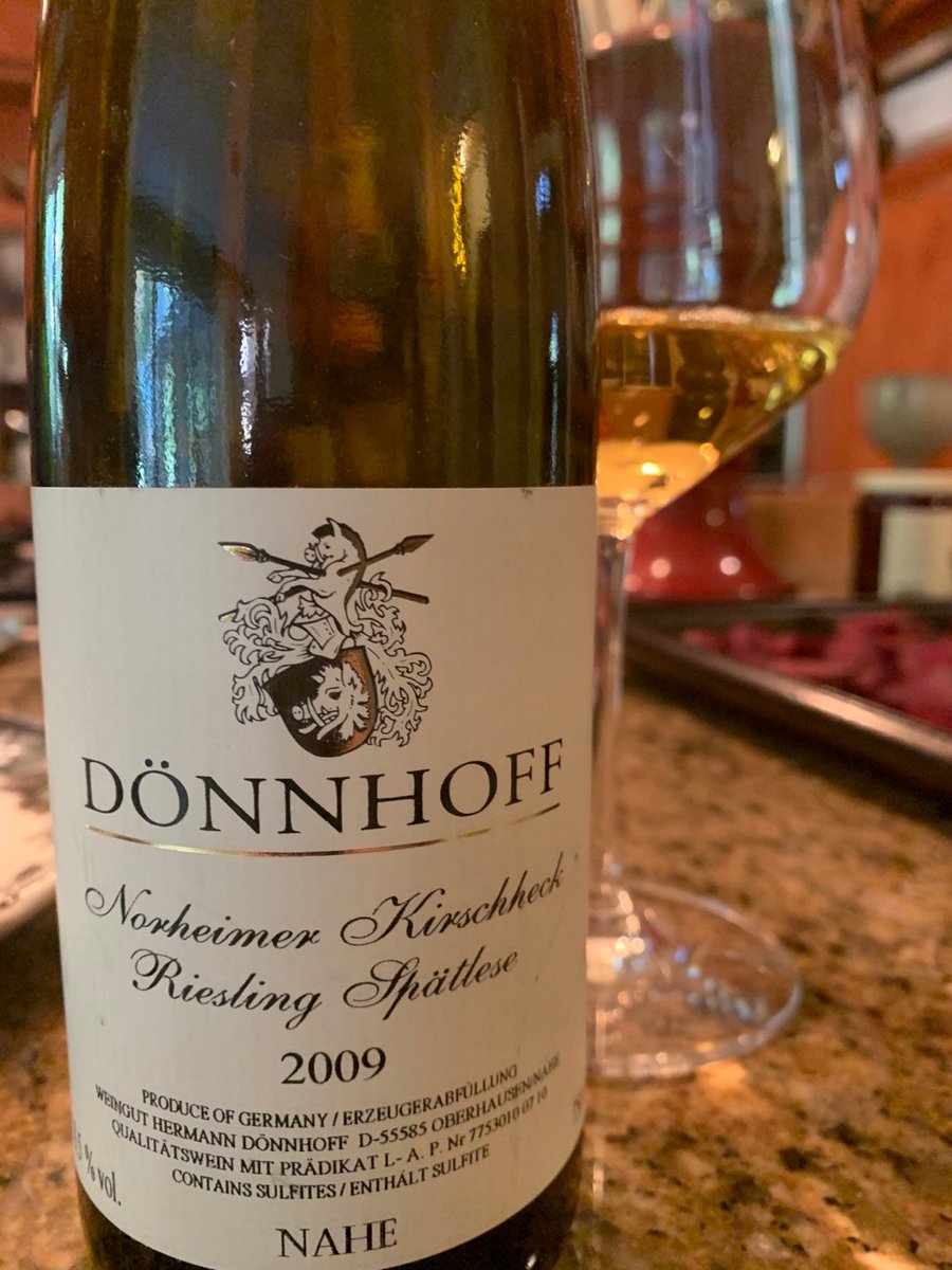 TeminatorTrader's tweet photo. Just cracked a bottle of one of my favorite German #riesling's from top producer #Donnnhoff. A beautiful aged #Spatlese to pair with #Thanksgiving turkey. https://t.co/LuSjvc1RqG