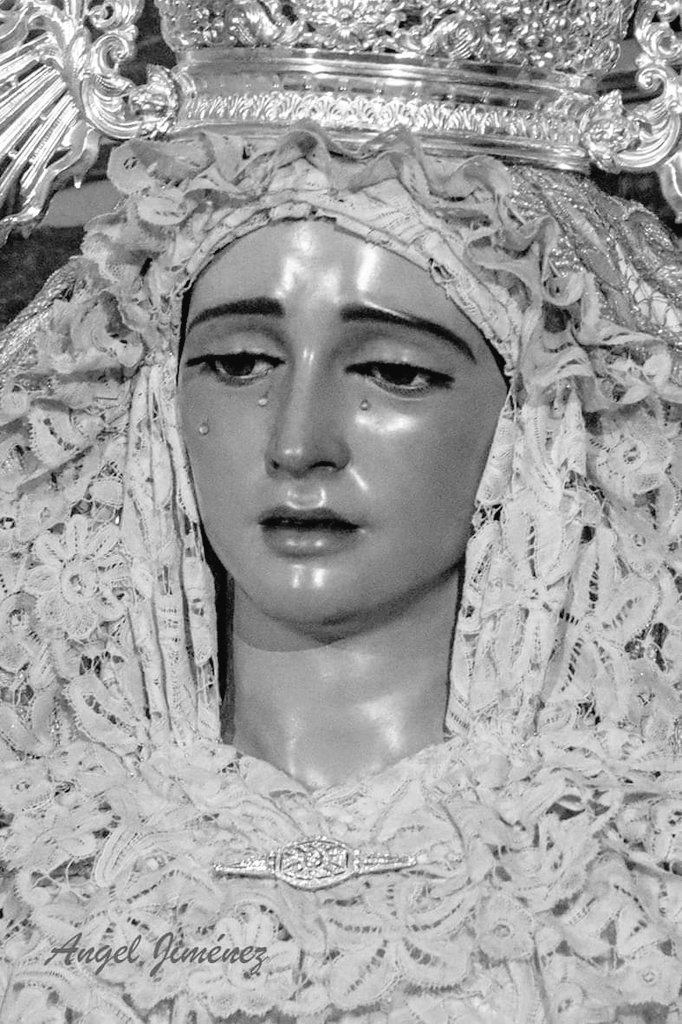 Lamentamos el fallecimiento del escultor e imaginero Don Antonio Gavira Alba, autor de San Juan Evangelista y de las cartelas del paso de Nuestro Padre Jesús de la Victoria.
Descanse en Paz. https://t.co/Eci30jwwx7