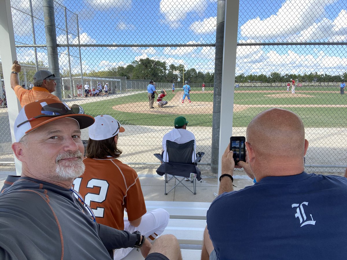 richgraham19's tweet photo. At that age when you get to bump into former teammates any you both get a chance to watch each other’s boys do their thing.  Life is good. #SailorForLife #ProudDads @PG_Tourney #WWBA @GriffinGraham1 https://t.co/Uq59oHhbrf