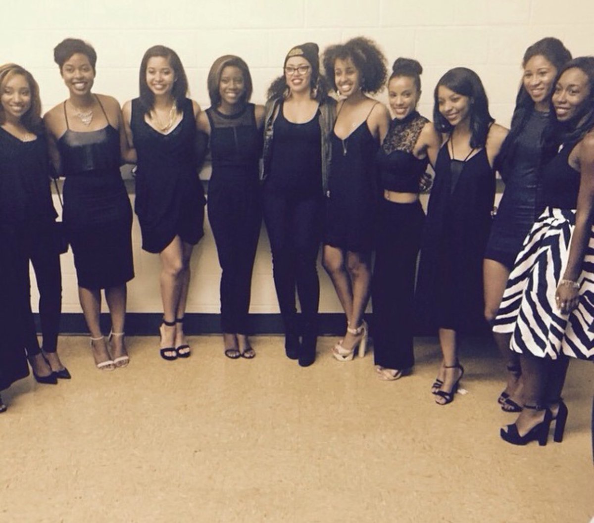 spelman_pulse's tweet image. Hoco Blast From the Past: A thread!
Alright guys it’s officially Homecoming and it’s time to show up and show out! Check out how our beautiful PULSE board has slayed through the ages and join this thread posting your favorite Hoco fits and memories!💙🤩”