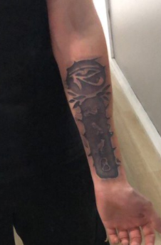 SolidtagOSRS's tweet photo. One of our members @AlcoholicSuicidalMime just got a BRAND SPANKING NEW TATTOO dedicated after spending his entire life on @RuneScape! In honour of being raised online on this MMORPG, he has gotten an iconic nature rune tattoo! 15 hours of work!

#RuneScapeTattoo @JagexAsh https://t.co/qoK3hacHVA