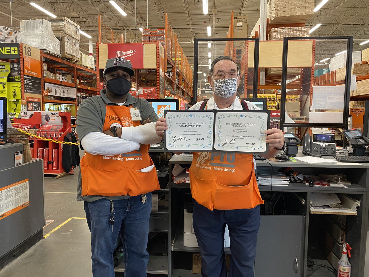 JessTHD's tweet image. The weekend continued with recognition! 🧡 #cashierappreciationmonth