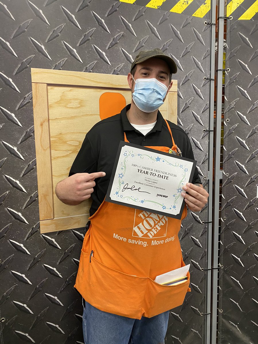 Shouting out our service desk supervisor with 100% cashier friendliness YEAR TO DATE! Thank you for leading by example! #cashierappreciationmonth