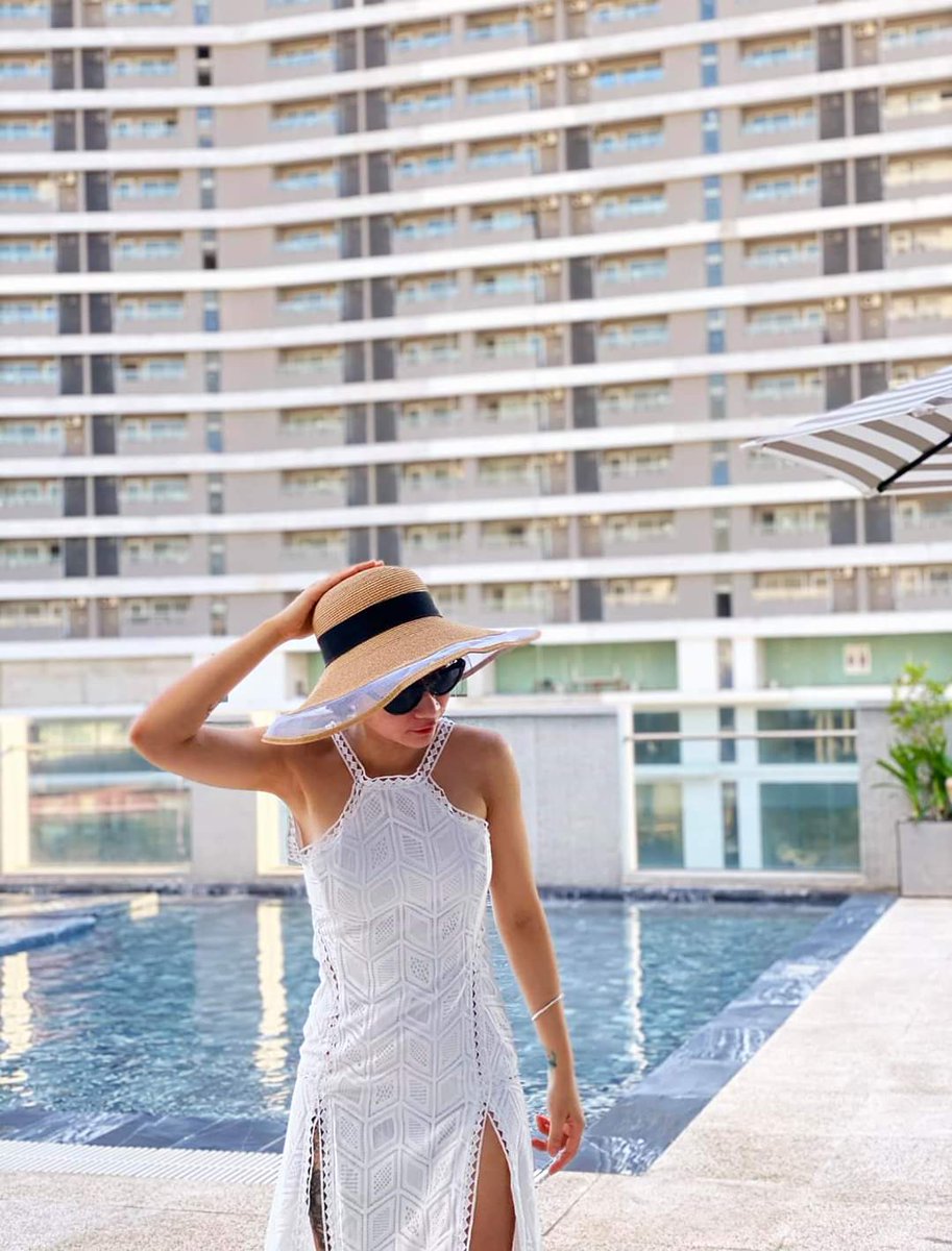 AnyaHotel2019's tweet photo. Sống chậm lại để có một kỳ nghỉ dưỡng tuyệt vời tại Anya Hotel Quy Nhơn.🍃🥰

#AnyaHotelQuyNhon #SwimmingPool #StarlightBar
#Khonggiansongao #ChuphinhQuyNhon #Checkin
#thugiancuoituan #khachsananyaquynhon https://t.co/j3Zc772Ybq