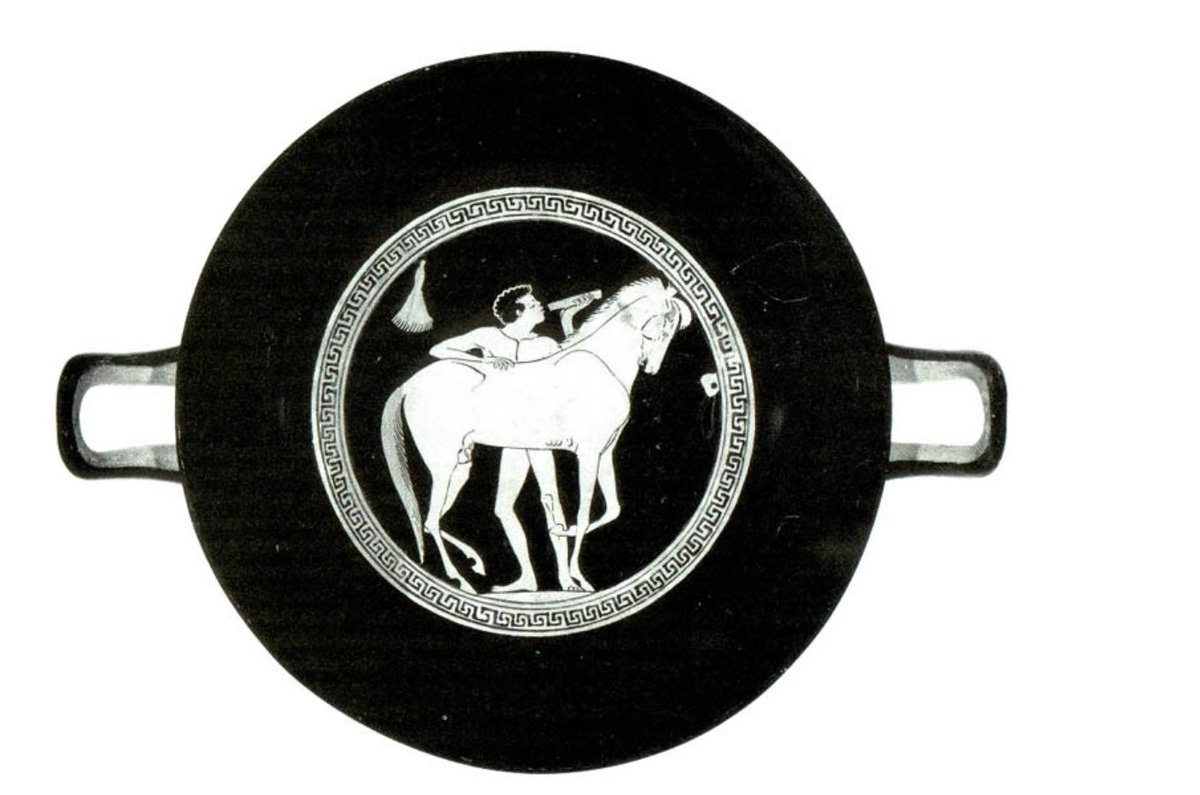 such as the one pictured below on the red-figure kylix [2]. It also excludes immigrants who came to Athens as artisans or businessmen looking for new opportunities [3]. Additionally, many of the men who were citizens could not participate in government because voting