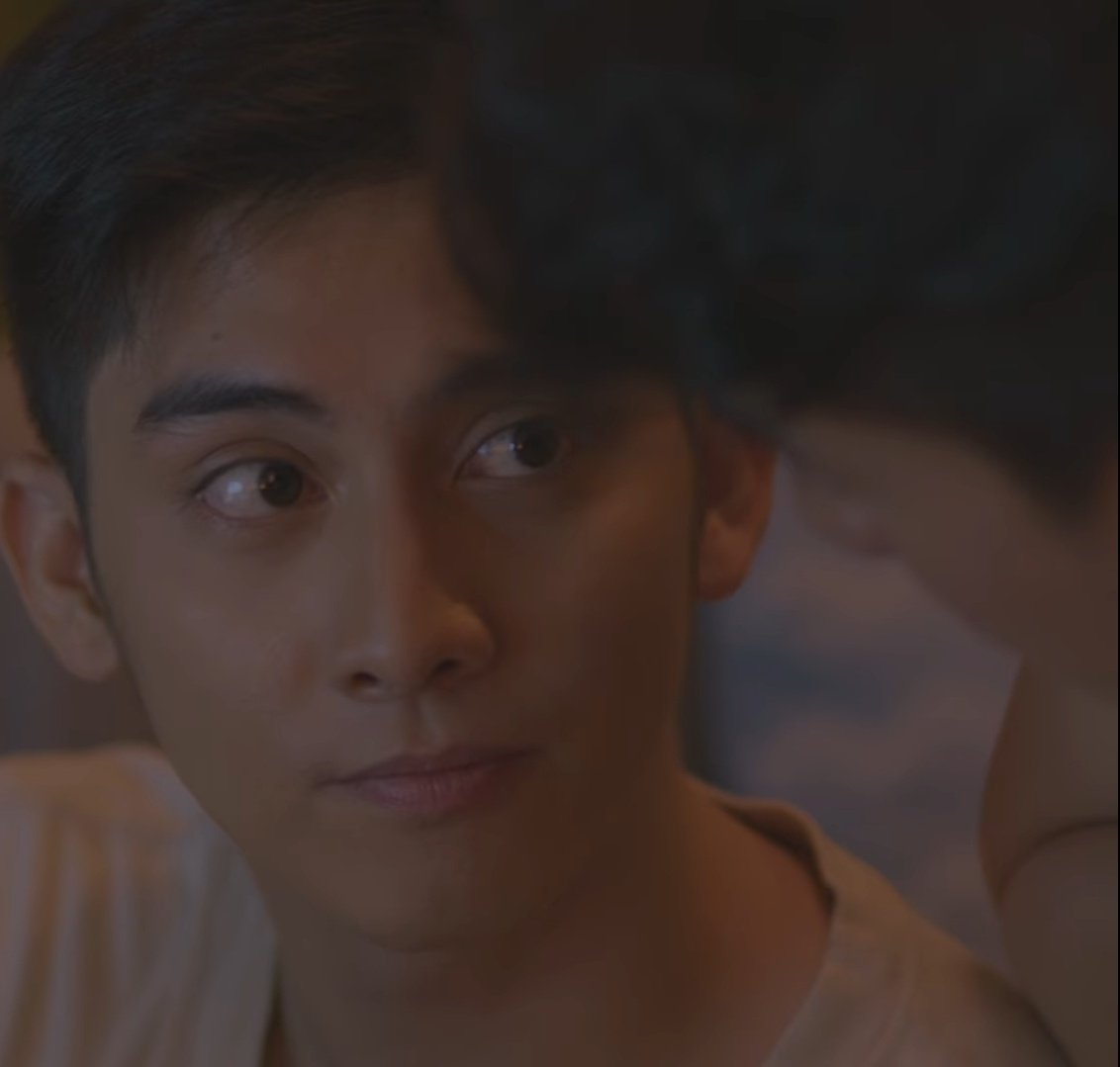  #GayaSaPelikulaEp03 Ayun na nga! Ako na magsasabi! May malisya na yang tinginan na yan! 