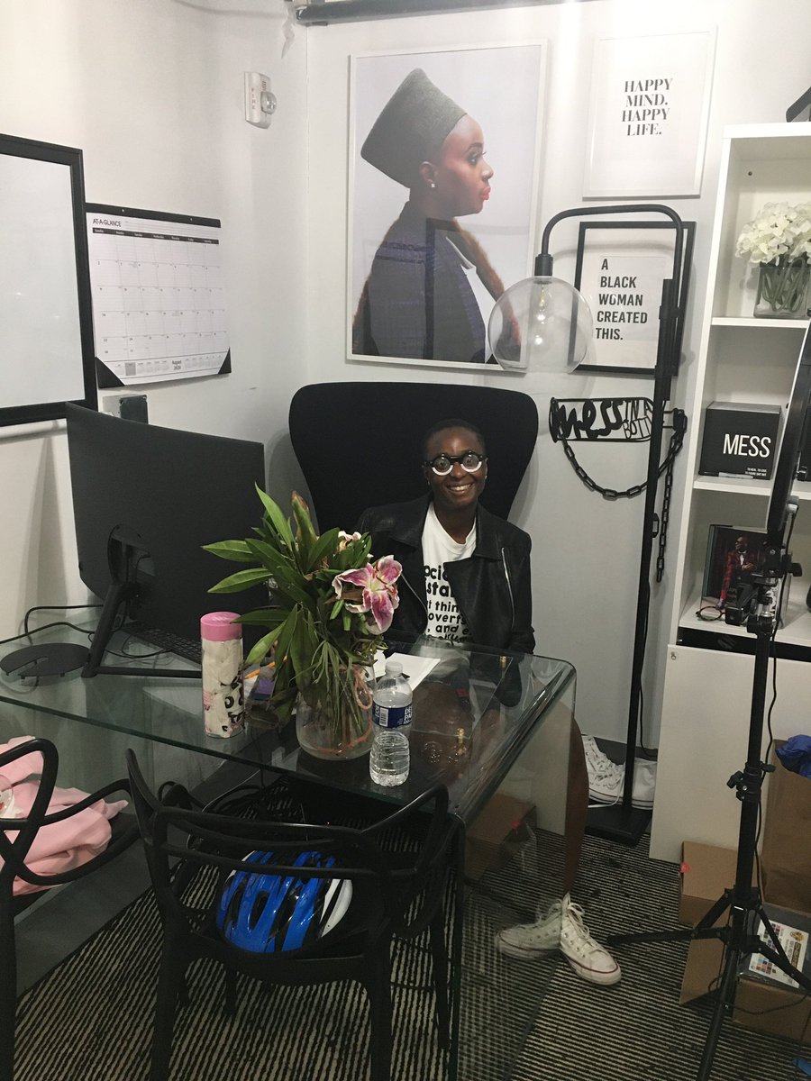 AlfredEdmondJr's tweet photo. Squeezed in a visit with @_messinabottle while in Baltimore this weekend, to see her new space! Her growth as a business owner and a person is truly impressive. She’s making a BIG MESS! 

#TheSuccesspert #mymenteesarebetterthanyours #messinabottle #getmessy #blackwomanpower https://t.co/PiIRrgNRLg