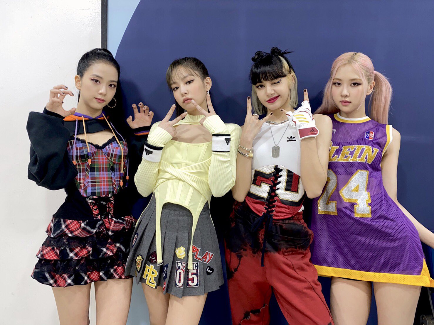 blackpink pretty savage outfits jennie