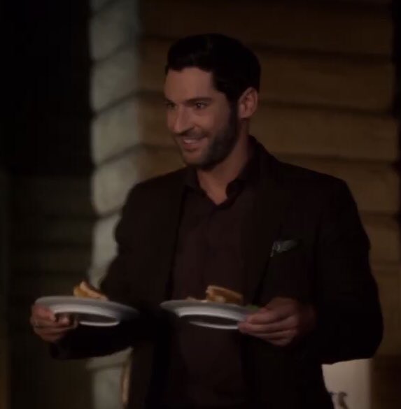 Lucifer’s wardrobe in 4x02 Somebody’s Been Reading Dante’s InfernoLucifer’s looks this episode were sexy af ngl