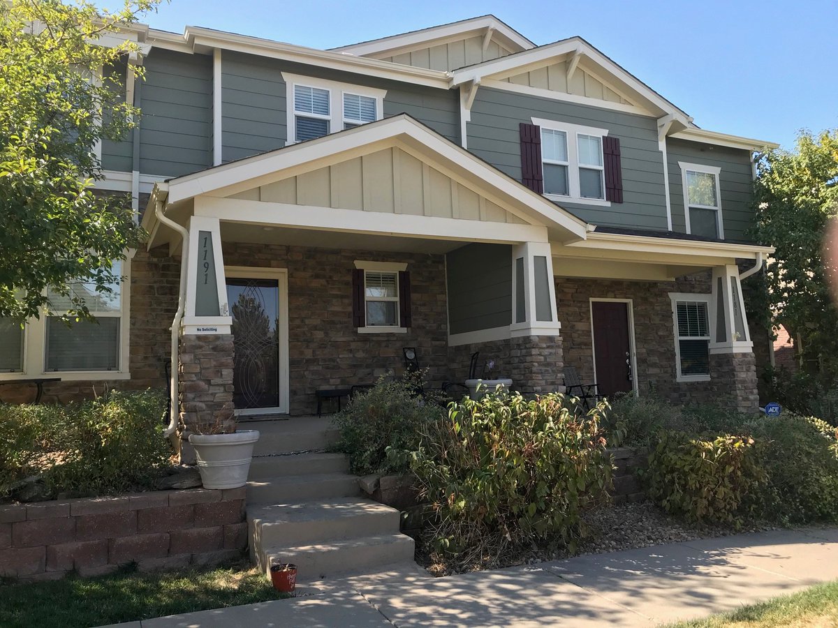 PRC_PrepRite's tweet photo. @PrepRiteCoating moving along through this property. Paint all day everyday! We love to paint. If your property needs painting give us a call today for your free estimate. #PRC #preprite303 #preprite #prepritecoatings #paint #painters #painting #exterior #phase #phasework https://t.co/OMbCWrGUd3