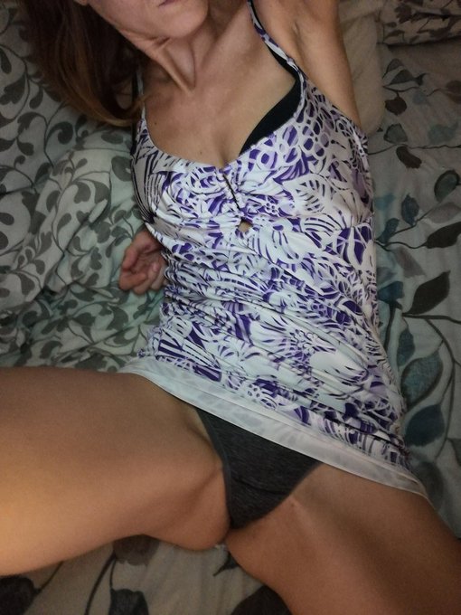 En la Cama #almasol #domingonoches #pareja #camgirl https://t.co/Pcbc1hu47A<a href="/tag/almasol"class="tags">#almasol</a><a href="/tag/domingonoches"class="tags">#domingonoches</a><a href="/tag/pareja"class="tags">#pareja</a><a href="/tag/camgirl"class="tags">#camgirl</a>