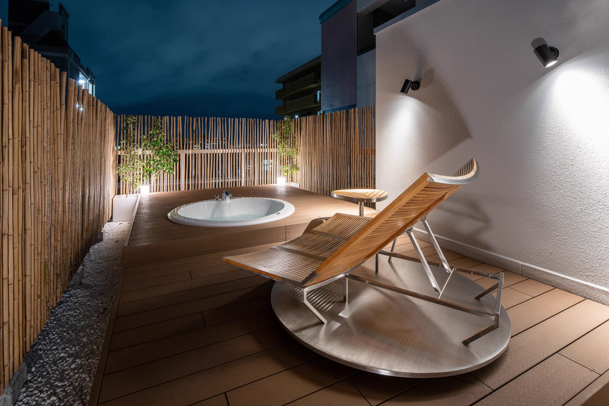 モダンな客室、クラフトビールやハーゲンダッツなどが無料のバーラウンジ… 京都の「La Viola」が凄い！！