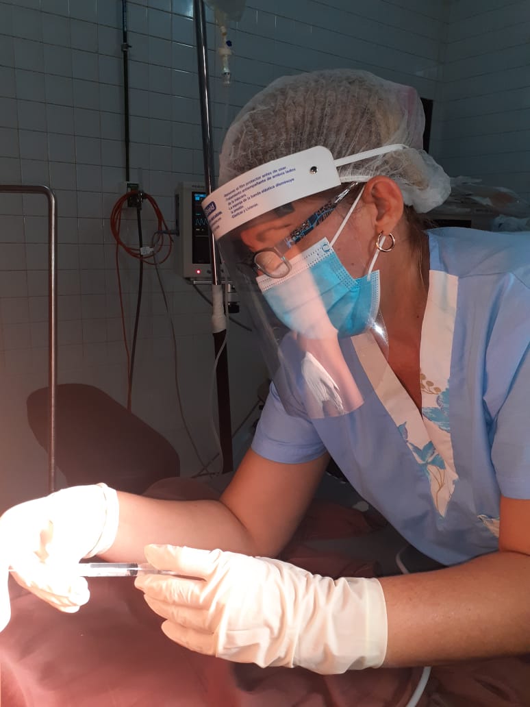 BSayaxche's tweet photo. Licenciada Mayelin Hernández Pérez,Hospital Distrital de Sayaxche.Demuestra día a día la valía de los profesionales de la Anestesiología cubana.@DrGiammattei @BSayaxche https://t.co/ahYLo4DSoq