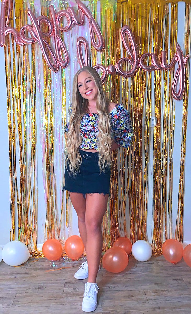 shelbi_whitaker's tweet photo. Old enough to know better, but still young enough to get away with it ;) #birthdaygirl https://t.co/5T2fuhxUpu