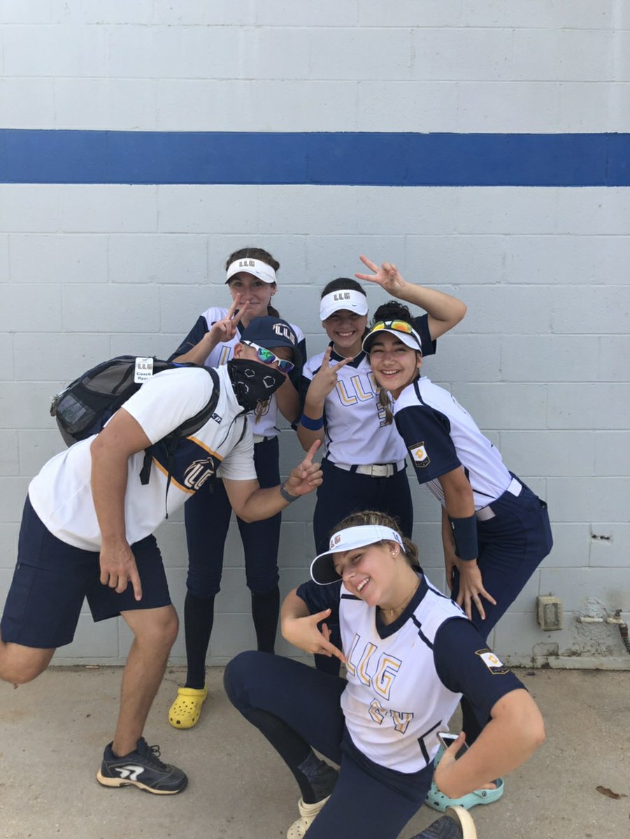 ROCKGOLDVA's tweet photo. We had a great weekend competing with our family of teams at LLG Summit.  Along with the games we got to have some fun together at lunch on the football field and some in between game hijinks!  #LLGSummit #LLGFamily @LLGNOVA @LLGNOVA16s @LLGNOVASNEATH https://t.co/XgwmGZ9a2Q