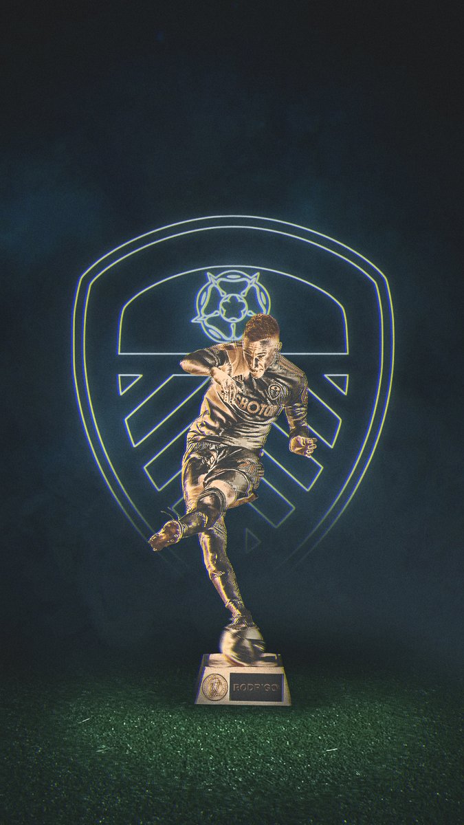 toppslewis16's tweet photo. The newest trophy in Leeds' cabinet. Rodrigo #LeedsUnited #LUFC https://t.co/0JXFeQ448i