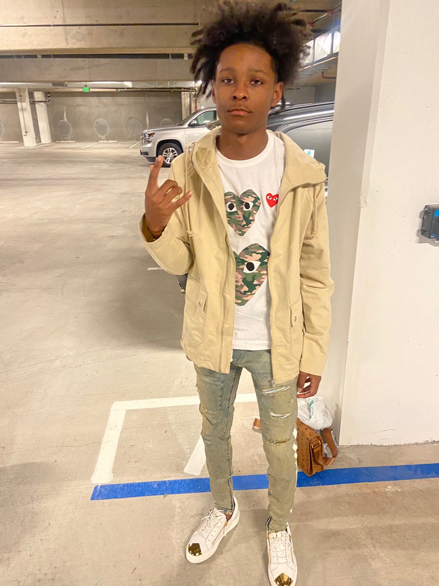 JBabby_3's tweet photo. It’s a difference when you hold it down or when you give up ... you only got one life better live up 🪐🤍 https://t.co/znubABrlO2