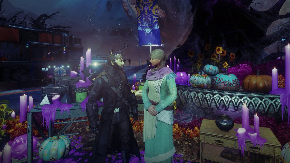 dystinct_'s tweet photo. Ol' Drifter got to talking with Grandmama Eva and may have come up with a new idea or two! #FOTLFashionShow https://t.co/SBJJl4NRCQ
