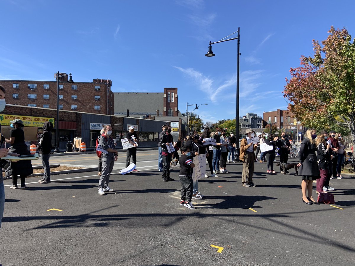 TY Somerville for turning out to the  #HomesForAll March today!We’re fighting for Alva & Estefani. For tenants & homeowners statewide. We see you and we will never leave our neighbors behind. With 6 days until the  #mapoli  #EvictionMoratorium ends, here’s what you need to know: