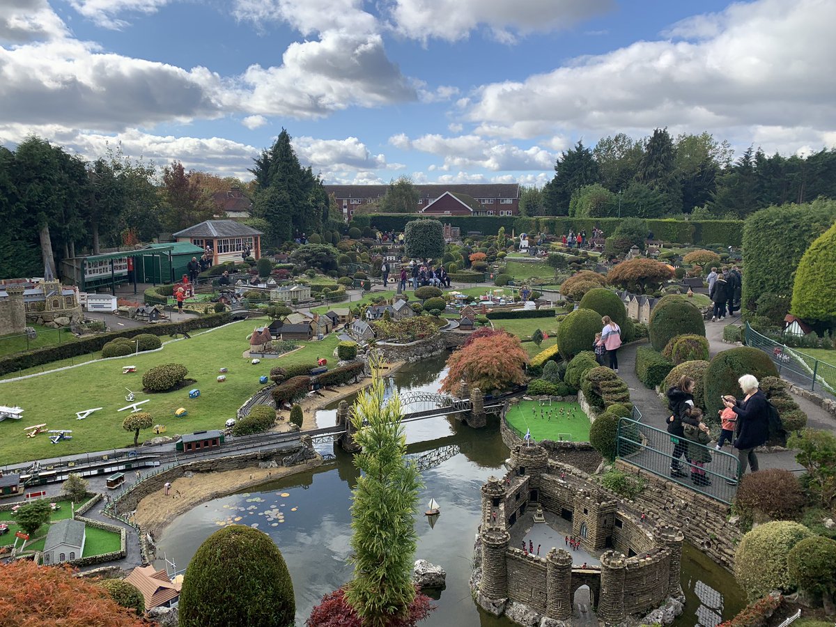 benjorama's tweet photo. Bekonscot Model Village &amp; Railway, the oldest original model village in the world #Bekonscot #modelvillage #modelrailway #model #garden #dayout #travel #Beaconsfield #Buckinghamshire #UK https://t.co/FGgynEjkkL