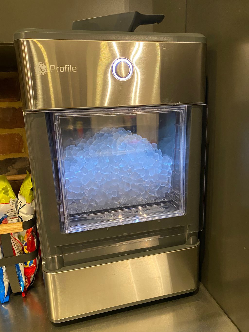 Jon Acuff - My friend got a small ice maker that makes that @sonicdrivein  style ice and I've never been so jealous of a countertop appliance in my  life. (My previous jealousy
