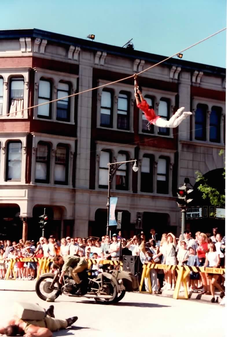 Anyone remember when Indiana Jones was on the Streets of America? I believe this happened while cheer contests had taken over the Stunt Spectacular stage before they were at ESPN WWoS. 2/15