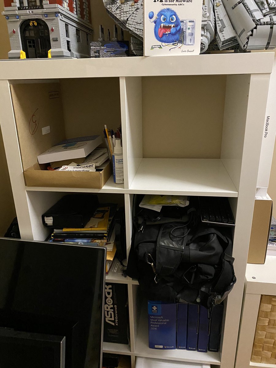 I know it doesn’t look like much, but had to pay down some tech debt and file or shred 4 years of mail build-up. But that’s now out of the way and I have a plan! Beside the far tall shelf with the roller coaster, there’s enough room for the 2x2 unit, pivoted to be parallel: