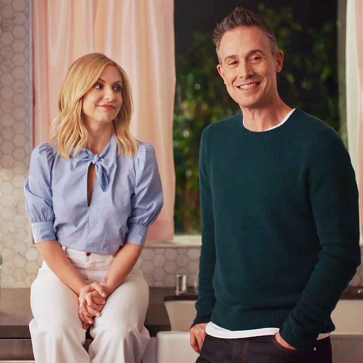 guatemovie's tweet photo. ¿Los recuerdas? 🤯🤔💥
#SarahMichelle Gellar y #FreddiePrinzeJr, actores que interpretaron a Daphne y Fred en #ScoobyDoo de 2002, están casados en la vida real. https://t.co/KWWtwGMmQu