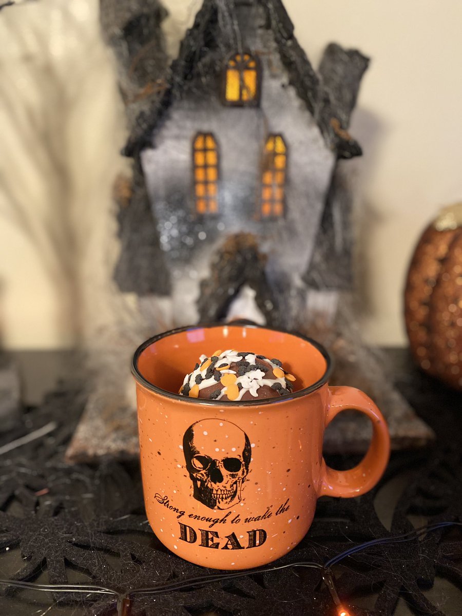 Totallybombchocolates On Twitter Try This Is Halloween 5 For Your Spookyseason Drink Milk Chocolate Shell W White Chocolate Drizzle Studded With Halloween Themed Sprinkles Filled With Hot Chocolate Pudding For Extra