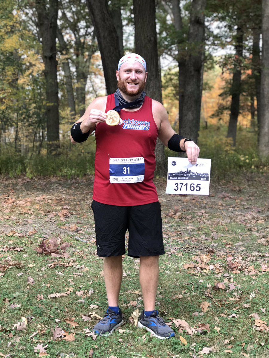 sdonoghue48's tweet photo. Marathon #6. “Road Less Traveled 26.2”. Also doubled as my virtual Chicago Marathon. #runCHI #edgeathletelounge #gumbofit #ClocktowerRunners #MyChicagoMarathon https://t.co/KsFruCXLgC
