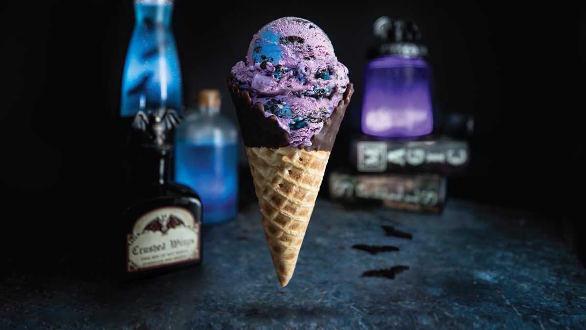 Oberweis's tweet photo. It’s here! Get your Bat Brew before it disappears. 🦇 #halloweenicecream #batbrew #smallbatch #oberweis https://t.co/7lSvhxRkUN