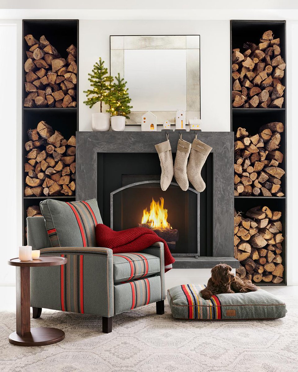 Nestle next to a crackling fire on @PendletonWM's iconic striped design, perfect for two and four-legged friends 🐶 Head to our site to check out more of our brand new collection! https://t.co/FiK7XxH9jw #PendletonxPotteryBarn https://t.co/j657eVoB7C