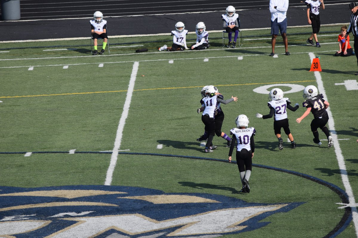 clofgren10's tweet photo. First battle of many between these two over the years. Anders vs Rory #fire29 #futurefire #coacheskids #footballlife https://t.co/8F1m4tx1oe