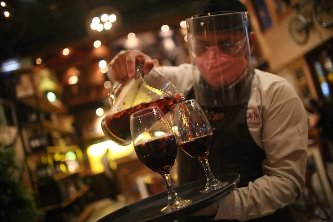Seguimos trabajando con nuestro protocolo de mesa segura. 
Vive una experiencia #500Noches 🍷🎶
Reserva tu lugar aquí_ bit.ly/31BceEb /4779133829
#500Noches #desayunos #músicaenvivo #té #MesaSegura #protocolo #clericot