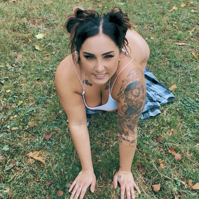 Watch Kayce884's leaked NSFW photo on TwXstars