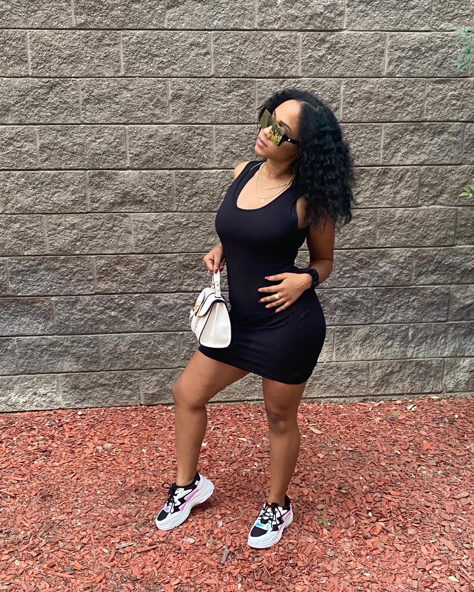 OfficialZarina_'s tweet photo. If time is money then baby you should pay me, just sayin 💴💯 🤷🏽♀️
#Zmix coming soon 😈 https://t.co/ZgFy6Ufi6W