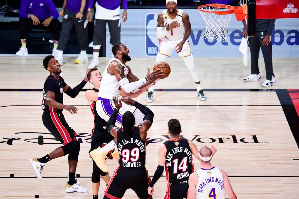 Espn Stats Info On Twitter The Lakers Outscored The Heat 11 0 In Transition In The 1st Quarter Lebron James Scored 9 Points In Transition His Most In Any Postseason Quarter Since