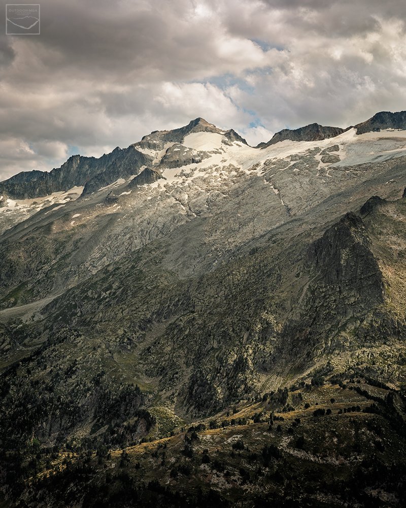 Rey de los Pirineos

#aneto #Pirineos #Benasque #Montana