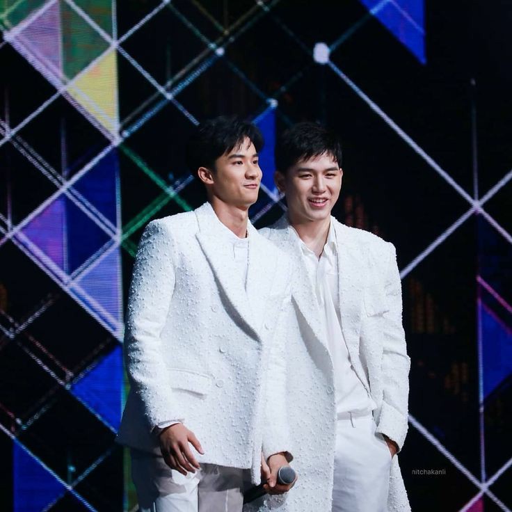 WHY EVERY EVENT MAKE THEM LOOK LIKE HUSBANDS, when they're just 'bestfriend'  #DarkBlueKiss1stAnniv