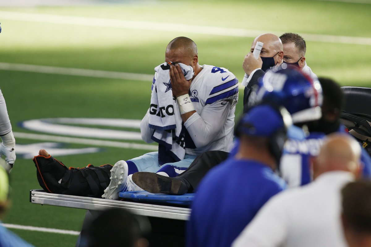 educoma14's tweet photo. Los gajes del oficio
#FuerzaSanti #GETWELLDAK https://t.co/3qhwesjHqc