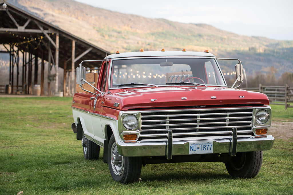 Tapped_Events's tweet image. Our beautiful truck, Jewels, has a story. And one of our favourite conversations is all about how she came to be The Tapped Truck. Curious to know how we found our beautiful pick-up? infotel.ca/newsitem/how-t… #beertruck #smallbusiness #shuswap #kamloops