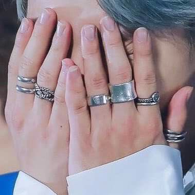 his hand accessories : his hands : 