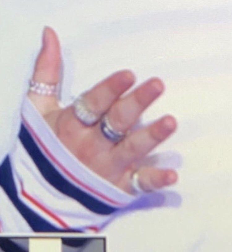 hello to 2mm hands