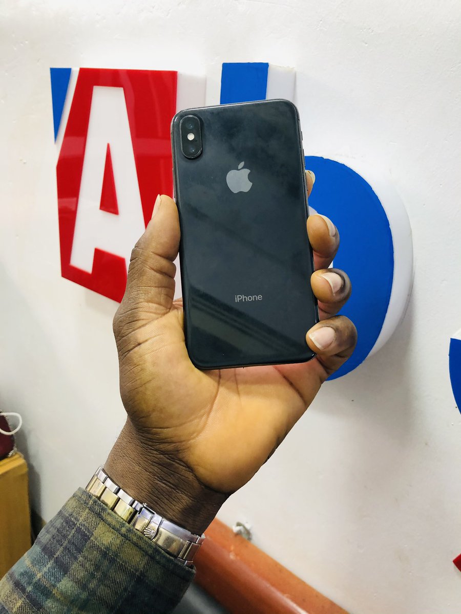 AbsoleSolutions's tweet photo. EARLY MORNING GIVE AWAY DEAL... for #OmoBoy #GiveAway #Negotiable

256gb iPhone X 
No Face ID/Chip unlocked 

165k Pere✊🏽 https://t.co/RNyT3DCaqt
