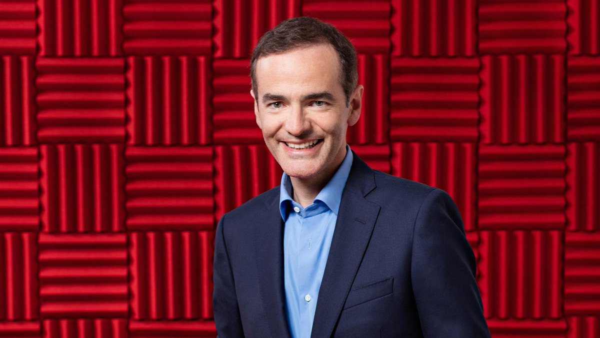 #DeGaulle2020 Le 21 octobre prochain, <a href="/FranckFerrand/">Franck Ferrand</a> donne rendez-vous à ses auditeurs en direct du Siège de Région de #Lille, pour enregistrer en public 5 émissions spéciales ➡ ow.ly/fzGU30rdDuZ Cc <a href="/radioclassique/">Radio Classique</a>