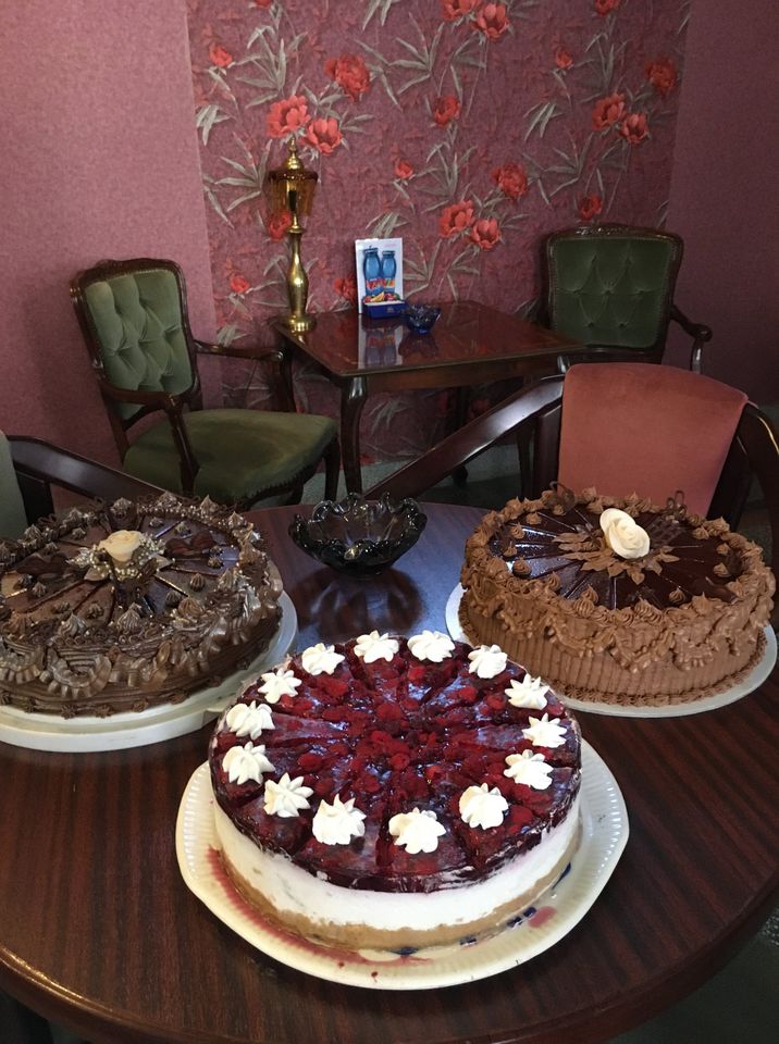 Najlepše poslastice se nalaze u Anna caffe. Tražićete komad torte viška😍
#putovanje #srbija #kafa
#slatko #veselje #sombor #turizam #travel #vojvodina #vidisrbiju #seeserbia #domacikolaci #Welcome #dobrodosli #rooms #sobe #smestaj #annacaffeandrooms https://t.co/yUyzkTH1e0