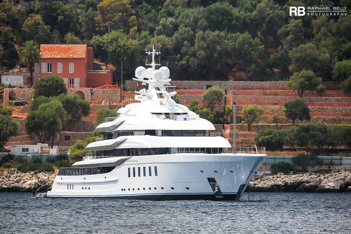 Superyachtfan's tweet photo. The Lurssen Madsummer, built in 2019 for Jeffrey Soffer

📷 Raphael Belly

Follow @superyachtfan 

https://t.co/REvqjJryjn 

#superyachtfan #superyacht #megayacht #lurssenyachts #madsummer #madsummeryacht #jeffreysoffer #miami #florida #rich #wealth #adventure #travel https://t.co/IQqwDjsPqZ