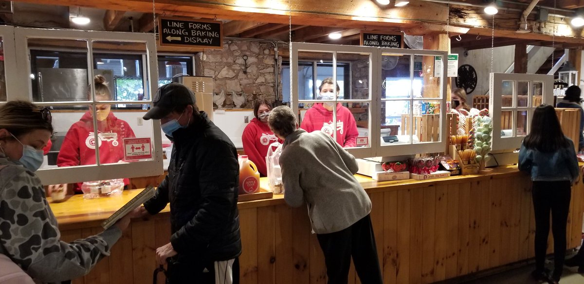GaryGouldPhD's tweet photo. Went to Springridge farms today and saw the best looking counter shields yet. They really fit in to the country decor! I love creative solutions! #springridgefarms #creativityrocks #happythanksgiving https://t.co/PWoVruD4T5